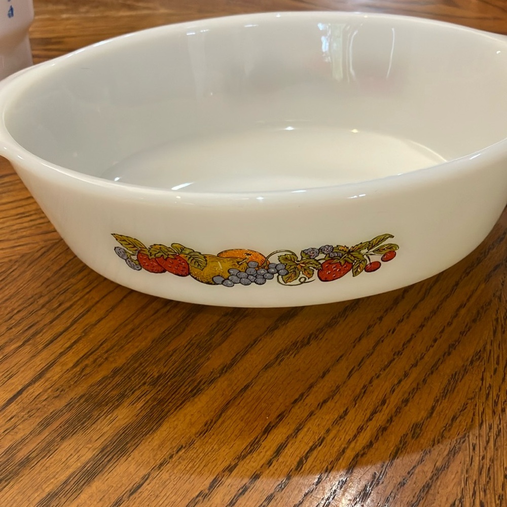 Anchor hocking 1.5 quart dish